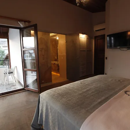 Livia Ephesus Hotel 3*