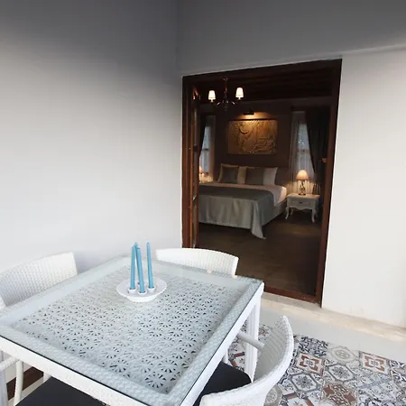 Hotel Livia Ephesus 3*
