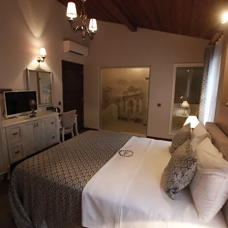 Livia Ephesus (adults Only) 3*